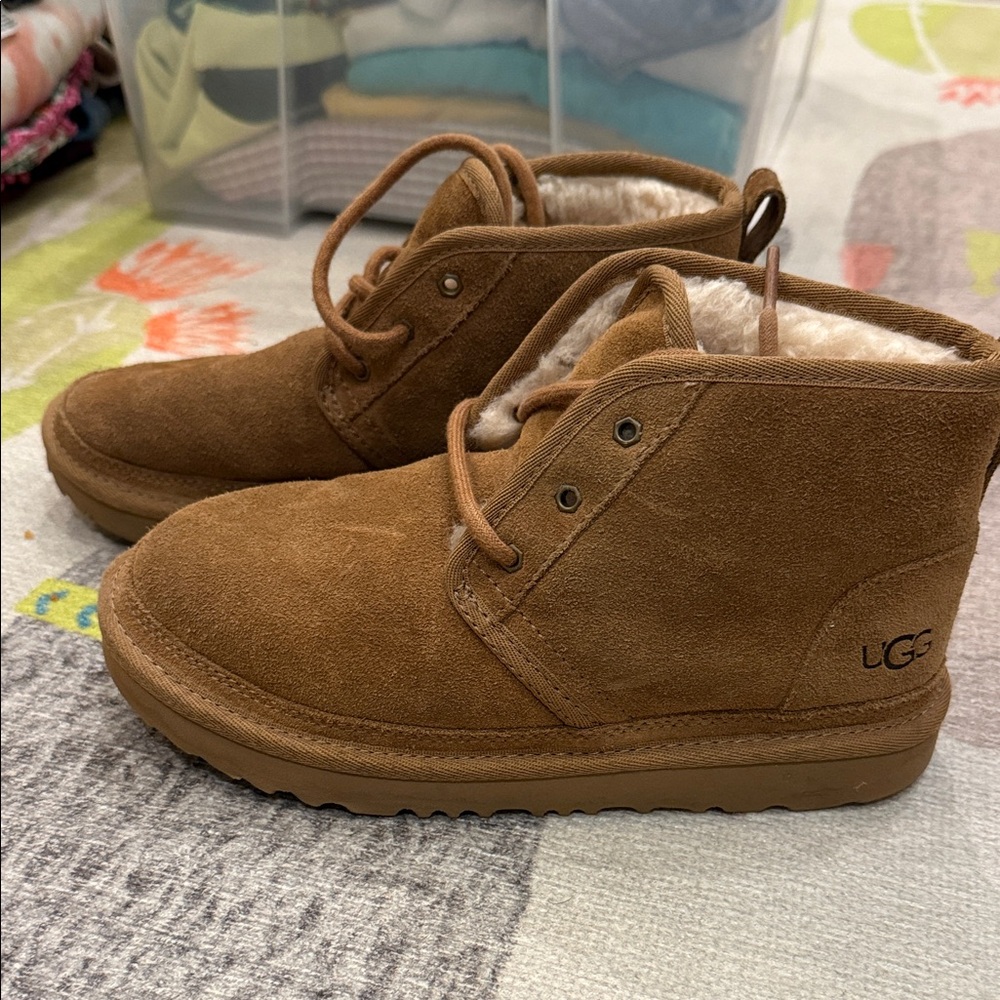 UGG Kids Neumel II water resistant Chukka Boot